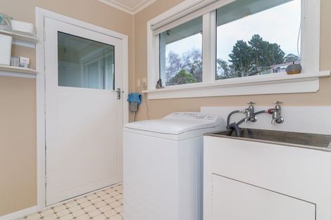 Photo of property in 21 Honeystone Street, Helensburgh, Dunedin, 9010