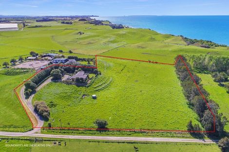 Photo of property in 2425d State Highway 2, Pukehina, Te Puke, 3186