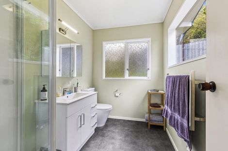 Photo of property in 34 Fyvie Avenue, Tawa, Wellington, 5028