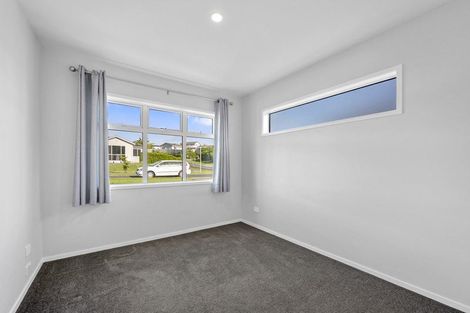 Photo of property in 9 Josh Road, Huapai, Kumeu, 0810
