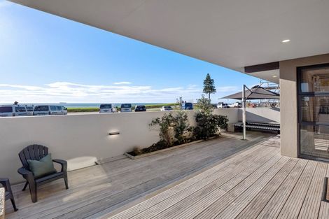 Photo of property in 157 Marine Parade, Mount Maunganui, 3116