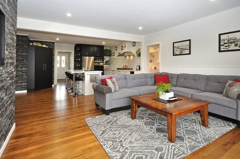 Photo of property in 1/20 Bunnythorpe Road, Papakura, 2110