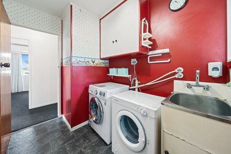 Photo of property in 2 Dalton Court, Pukekohe, 2120