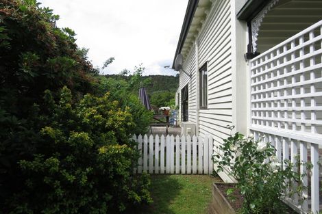 Photo of property in 83 Dick Street, Reefton, 7830