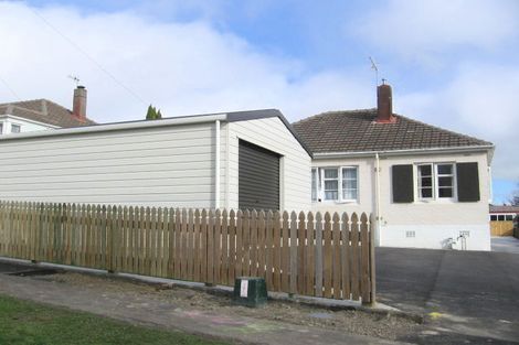 Photo of property in 20 Rangiora Avenue, Roslyn, Palmerston North, 4414