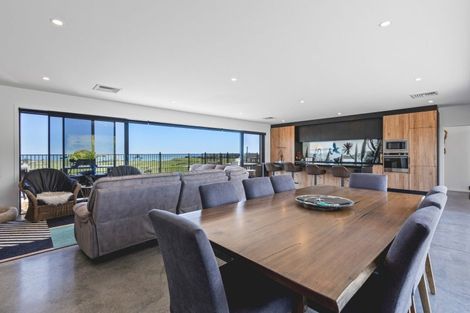 Photo of property in 574 Mokau Road, Mimi, Urenui, 4377