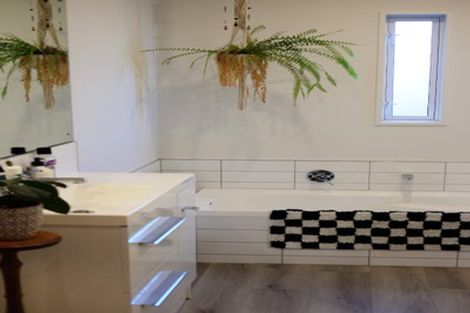 Photo of property in 40 Cunningham Terrace, Lyttelton, 8082