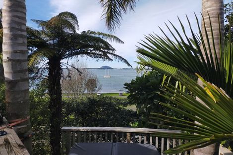 Photo of property in 35 Harbour View Road, Omokoroa, 3114