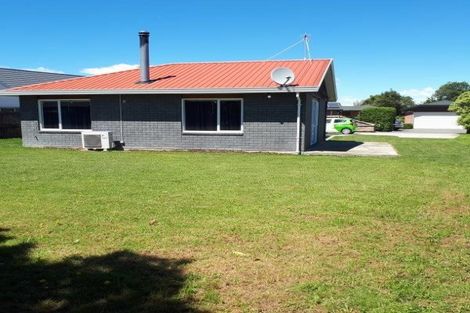 Photo of property in 14 Harrall Place, Kaiapoi, 7630