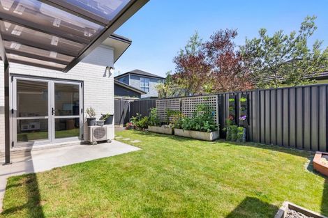 Photo of property in 1 Chalfont Road, Silverstream, Upper Hutt, 5019