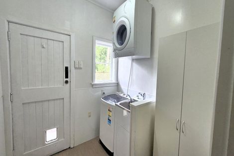 Photo of property in 75 Chamberlain Road, Karori, Wellington, 6012