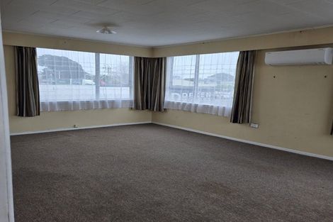 Photo of property in 1/323 Saint Aubyn Street, New Plymouth, 4310