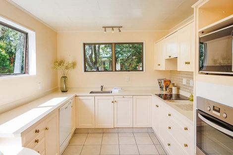 Photo of property in 85 Clifton Terrace, Fitzherbert, Palmerston North, 4410