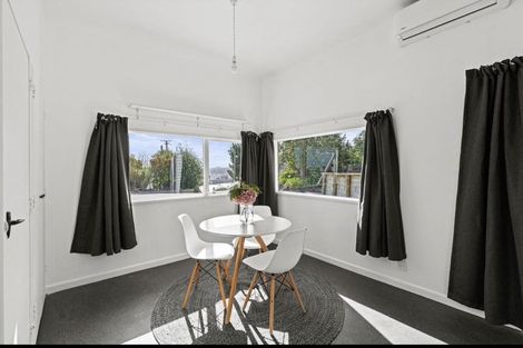 Photo of property in 20 Shakespeare Road, Bastia Hill, Whanganui, 4500