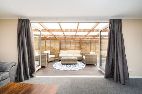 Photo of property in 25 Terry Crescent, Milson, Palmerston North, 4414