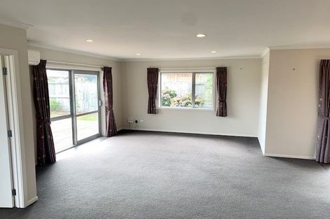 Photo of property in 16 Piwakawaka Court, Rototuna North, Hamilton, 3210