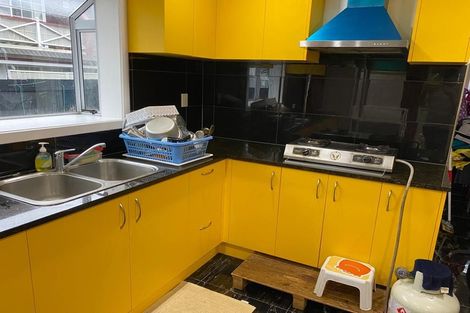 Photo of property in 452a West Coast Road, Glen Eden, Auckland, 0602