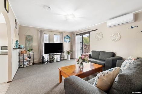 Photo of property in 1/29 Trentham Road, Papakura, 2110