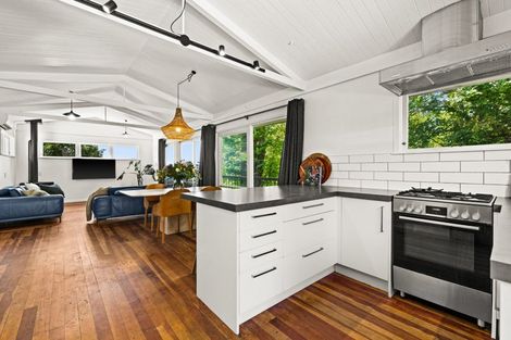 Photo of property in 3a Bay View Road, Bluff Hill, Napier, 4110