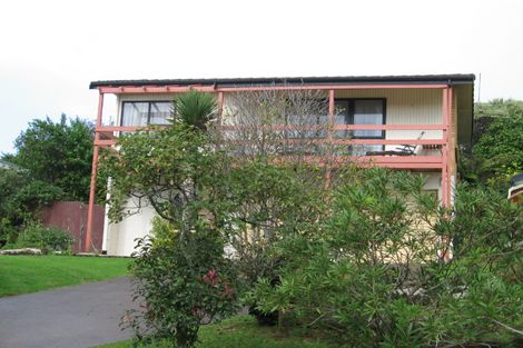 Photo of property in 10 Photinia Place, Botany Downs, Auckland, 2010