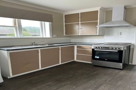 Photo of property in 9 Foster Street, Taita, Lower Hutt, 5011