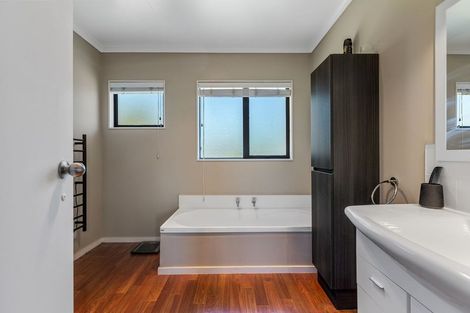 Photo of property in 34 Tarawera Street, Ohauiti, Tauranga, 3112