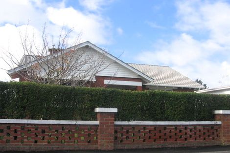Photo of property in 33 Shamrock Street, Takaro, Palmerston North, 4412