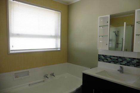 Photo of property in 3/141 Kennedy Road, Marewa, Napier, 4110