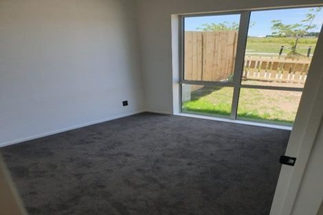 Photo of property in 8 Herekino Street, Westgate, Auckland, 0814