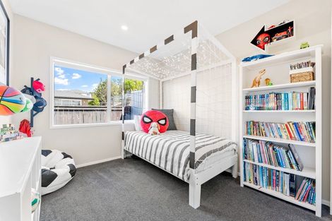 Photo of property in 9 Tirohanga Crescent, Stanmore Bay, Whangaparaoa, 0932