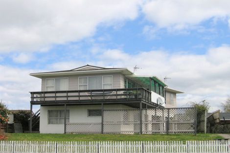 Photo of property in 18 Dickson Road, Papamoa Beach, Papamoa, 3118