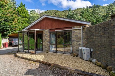 Photo of property in 814 Mikimiki Road, Mikimiki, Masterton, 5881