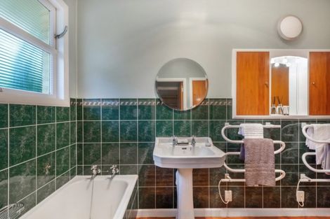 Photo of property in 11 Ingleton Terrace, Fairfield, Hamilton, 3214