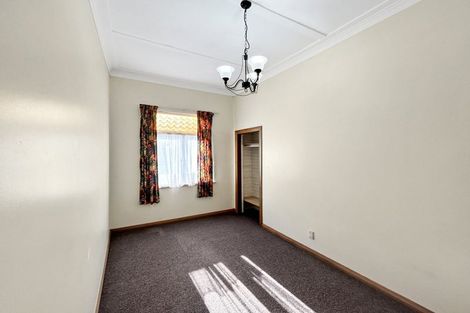 Photo of property in 1 Parkes Avenue, Saint Johns Hill, Whanganui, 4501
