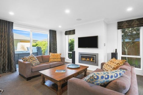 Photo of property in 24 Reka Street, Parklands, Christchurch, 8083