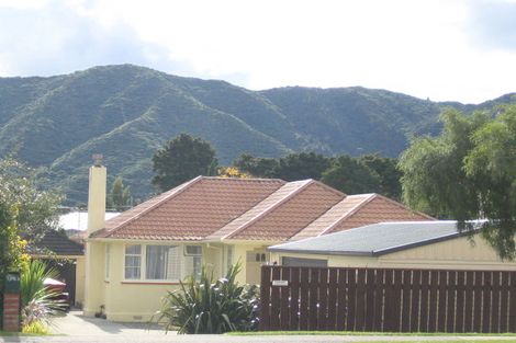 Photo of property in 1053 Fergusson Drive, Clouston Park, Upper Hutt, 5018