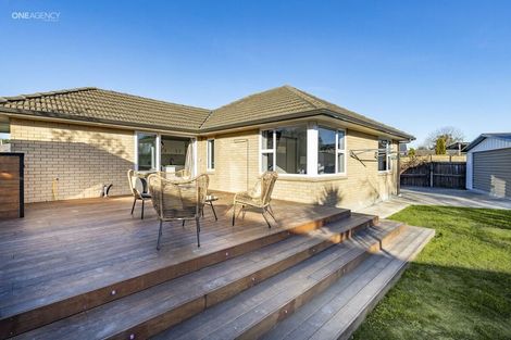Photo of property in 19 Vancouver Crescent, Wainoni, Christchurch, 8061