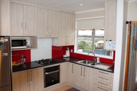 Photo of property in 112 Frankley Road, Frankleigh Park, New Plymouth, 4310