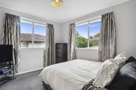 Photo of property in 18 Brightwater Crescent, Totara Park, Upper Hutt, 5018
