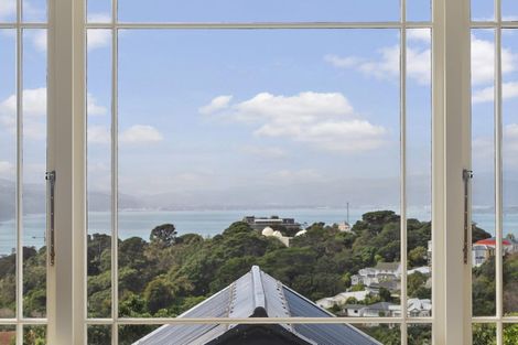 Photo of property in 129 Upland Road, Kelburn, Wellington, 6012