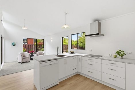 Photo of property in 61 Amapur Drive, Khandallah, Wellington, 6035