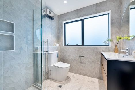 Photo of property in 79b Matipo Road, Mairangi Bay, Auckland, 0630