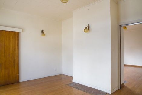 Photo of property in 1/260 Birkdale Road, Birkdale, Auckland, 0626