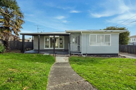 Photo of property in 16 Puriri Road, Manurewa, Auckland, 2102