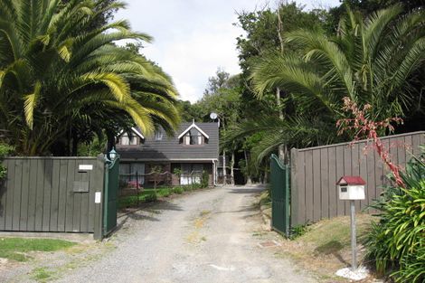 Photo of property in 506 State Highway 1, Waikanae, 5391