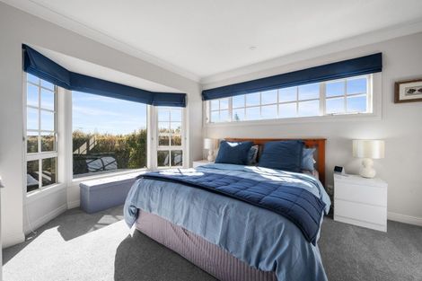 Photo of property in 8 Kerry Dell, Cockle Bay, Auckland, 2014