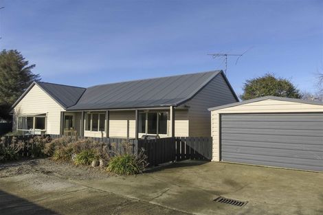 Photo of property in 35-37 Moa Street, Waikiwi, Invercargill, 9810