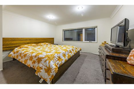 Photo of property in 67h Avenue Road, Otahuhu, Auckland, 1062