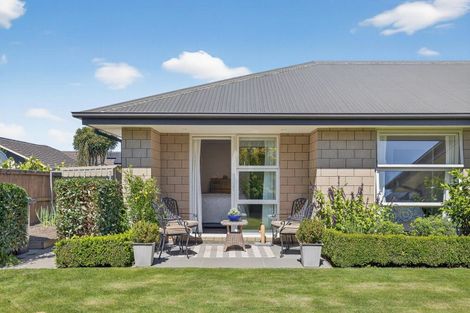 Photo of property in 12 Amy Place, Rangiora, 7400