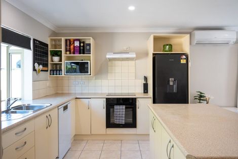 Photo of property in 9b Avenue Road, Greenmeadows, Napier, 4112